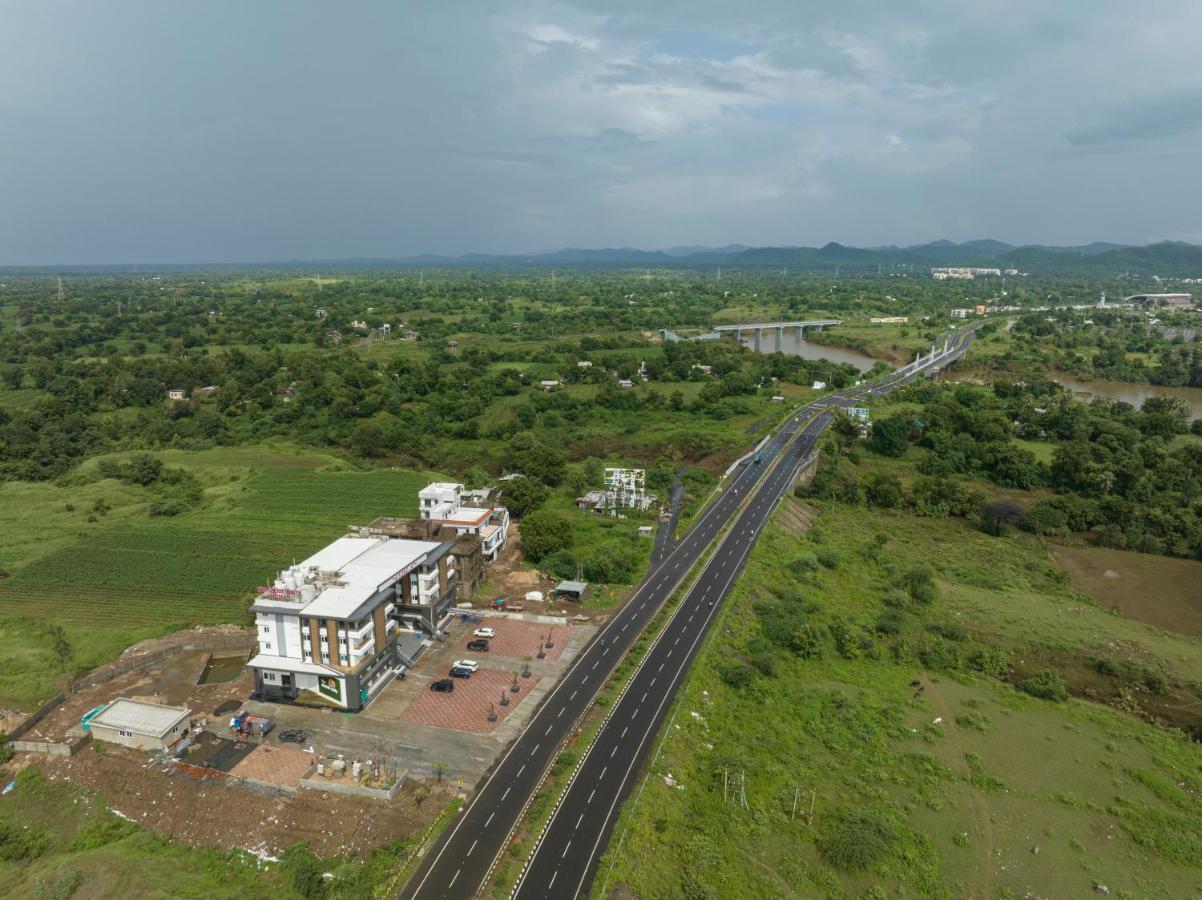 Hotel The Scenic Unity Garudeshwar Zewnętrze zdjęcie