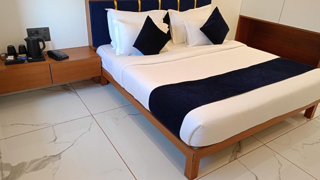 Hotel The Scenic Unity Garudeshwar Zewnętrze zdjęcie